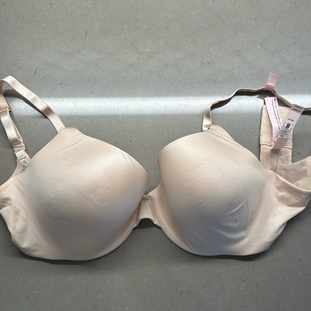 Victoria’s Secret ￼36 DDD push up bra